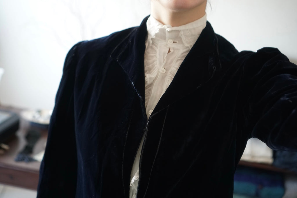 1930's Blue Silk Velvet Jacket