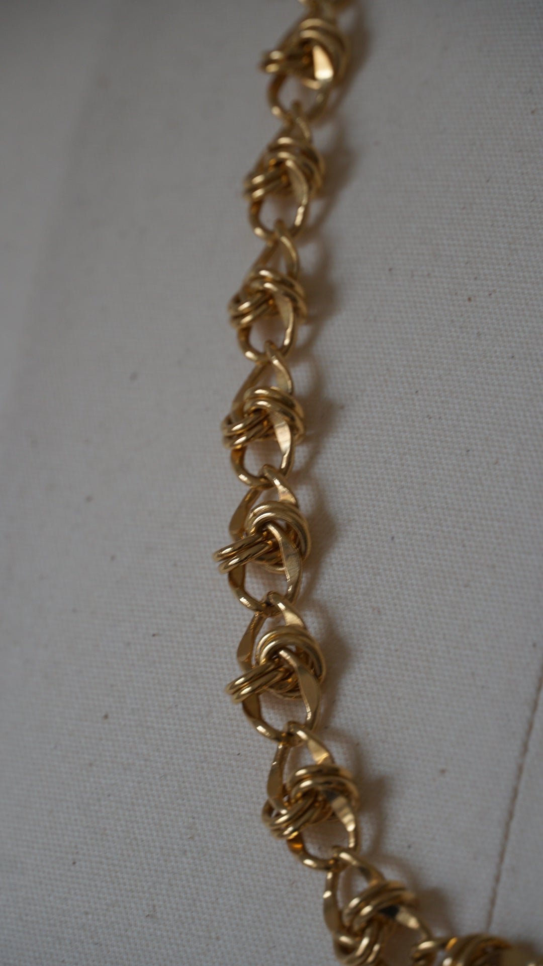 1970’s Chunky Knotted Chain Necklace
