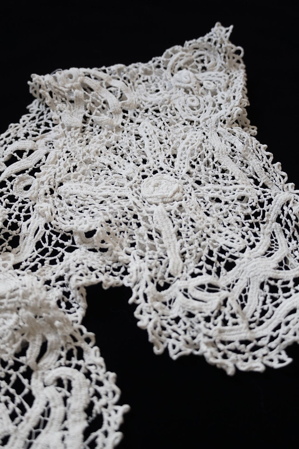 1900’s Handmade Irish Lace Collar