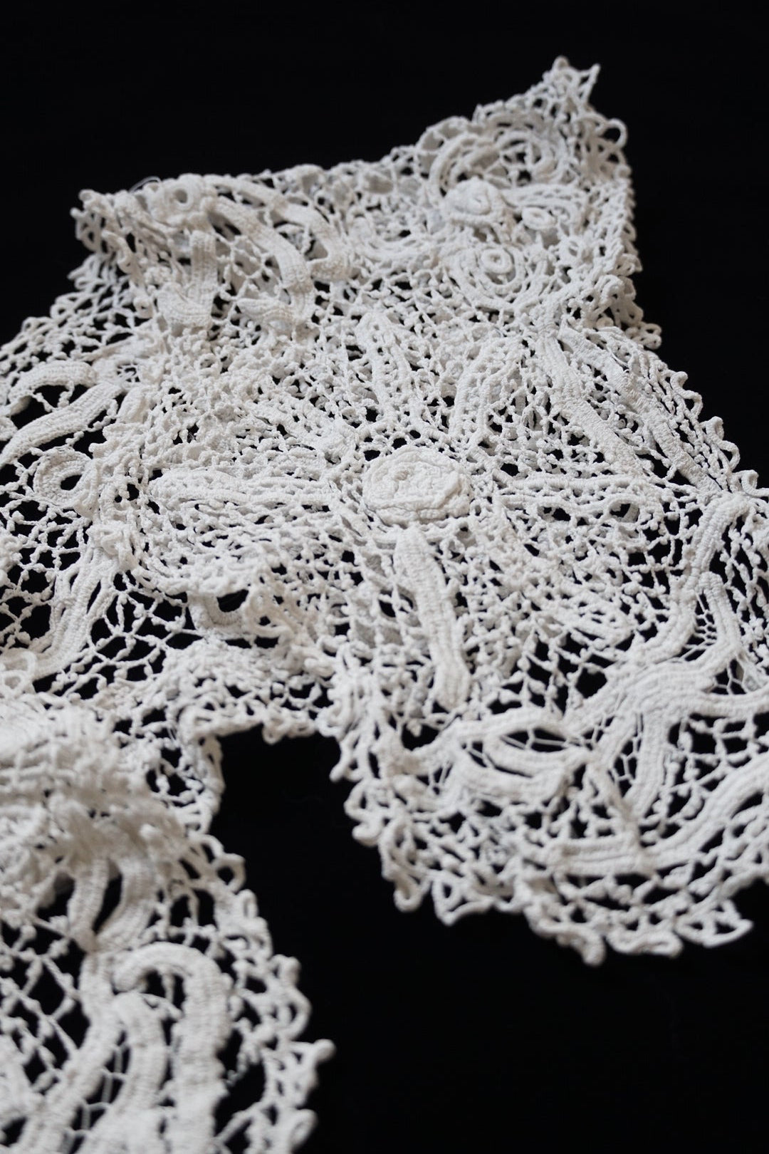 1900’s Handmade Irish Lace Collar
