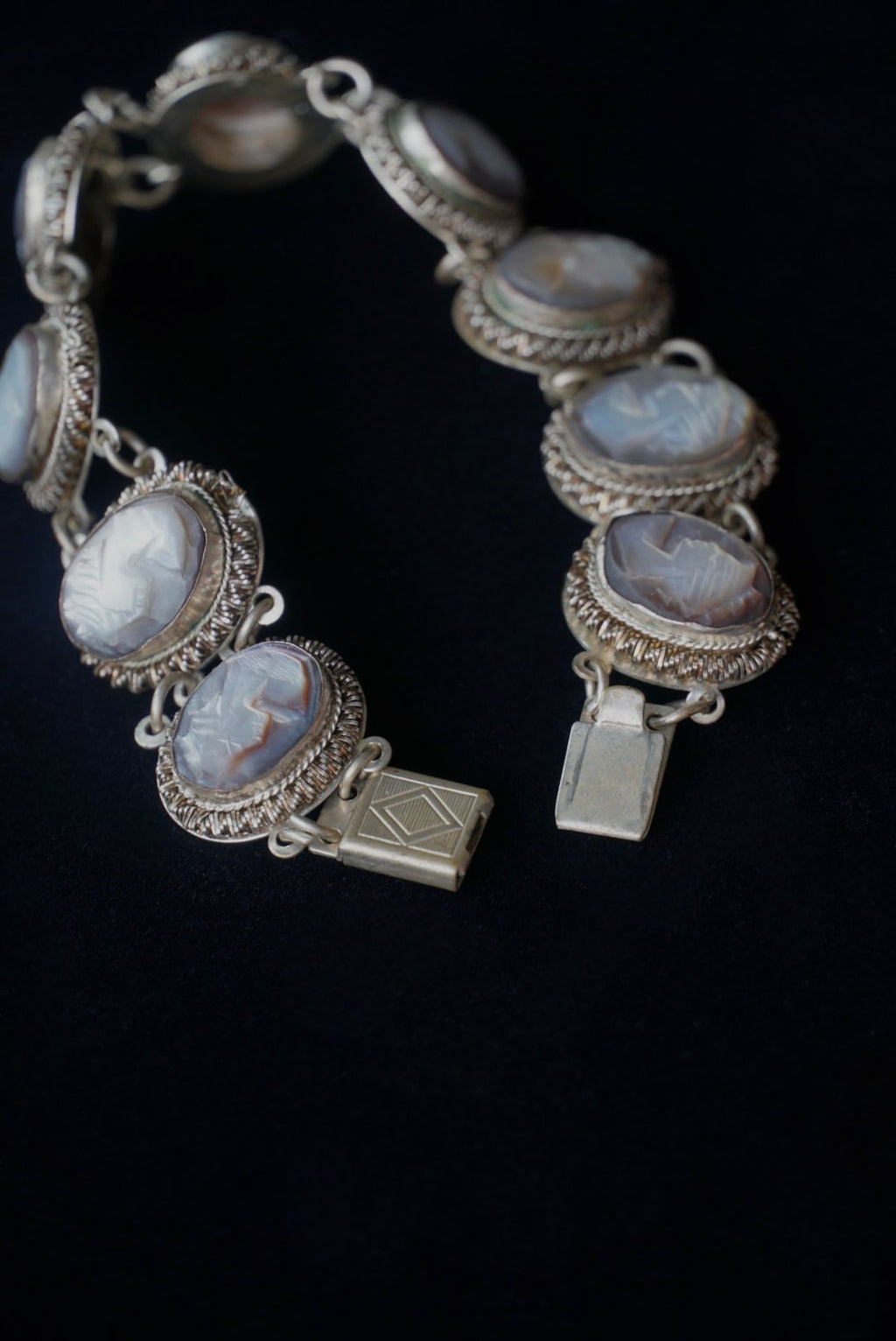 1930's Giuliano Fratti Shell Cameo Bracelet