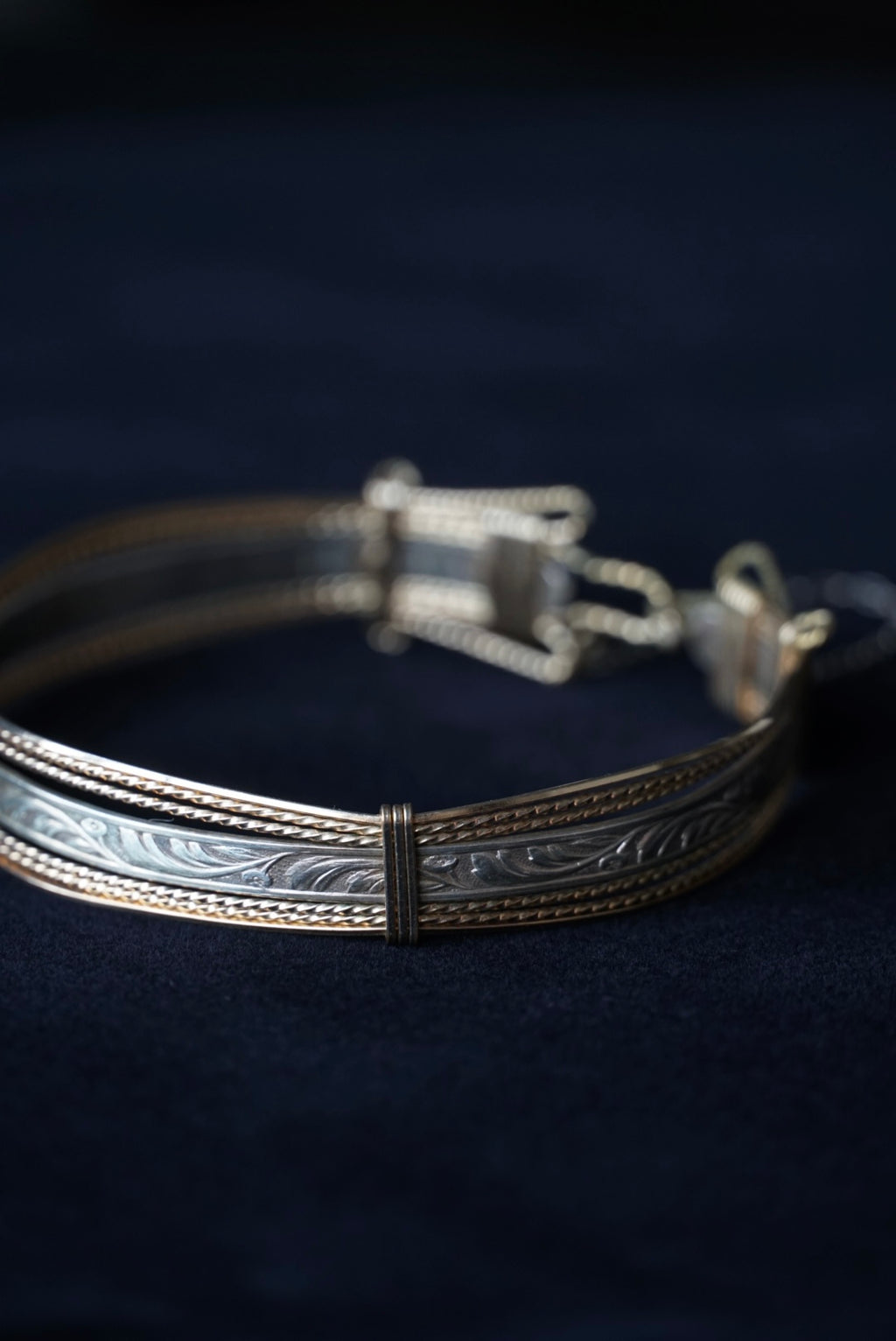 Antique Silver×Gold Wire Bangle