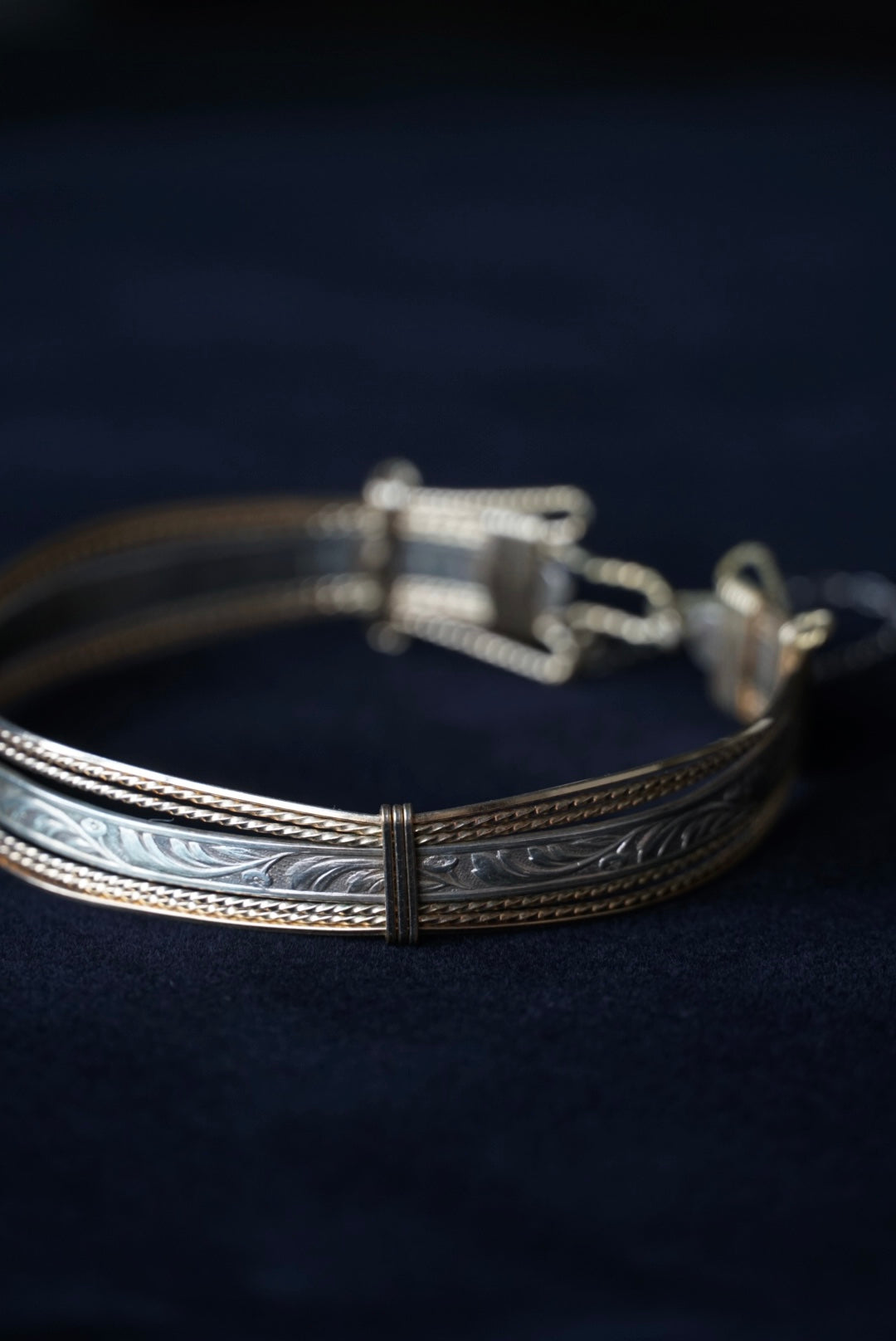 Antique Silver×Gold Wire Bangle