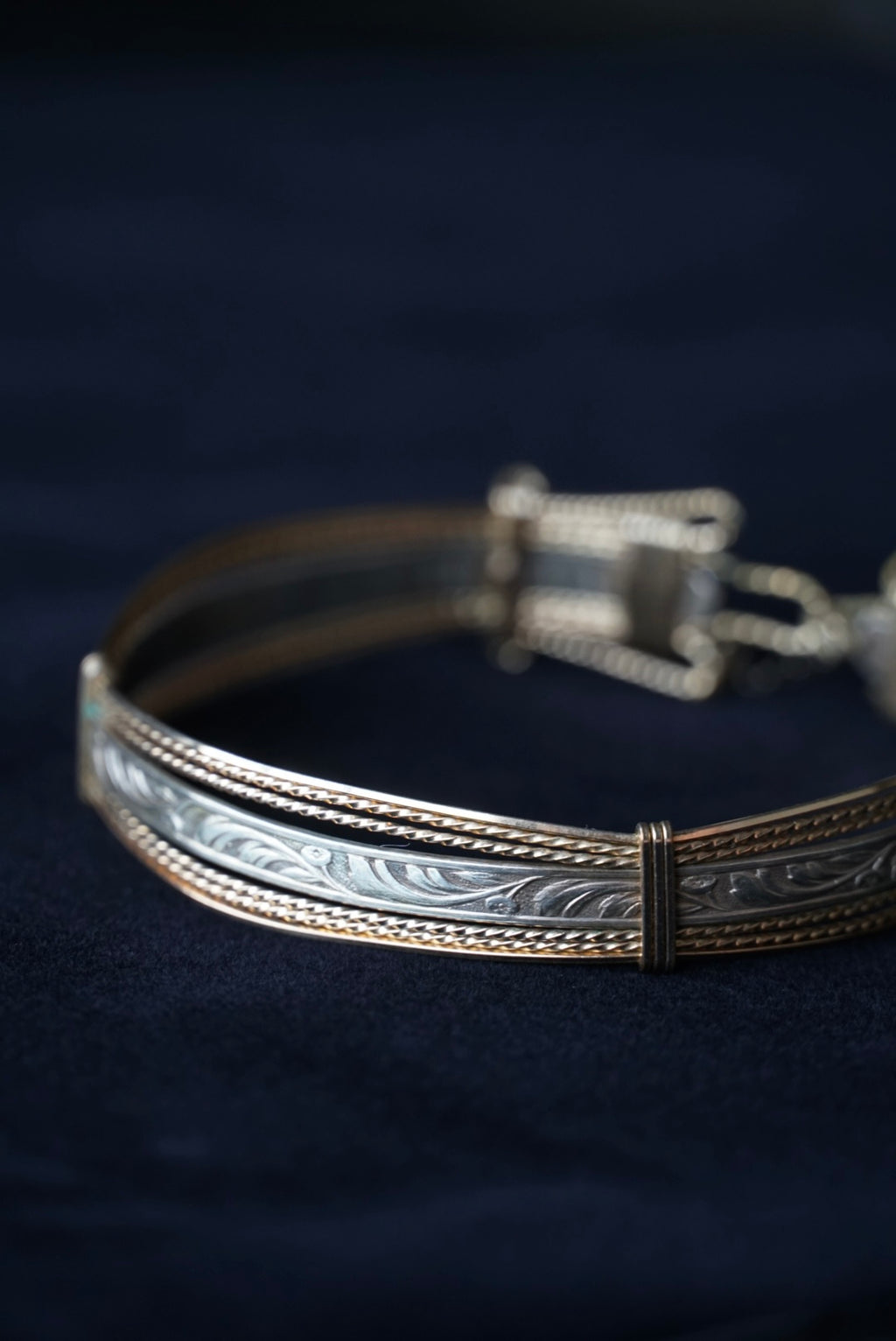 Antique Silver×Gold Wire Bangle