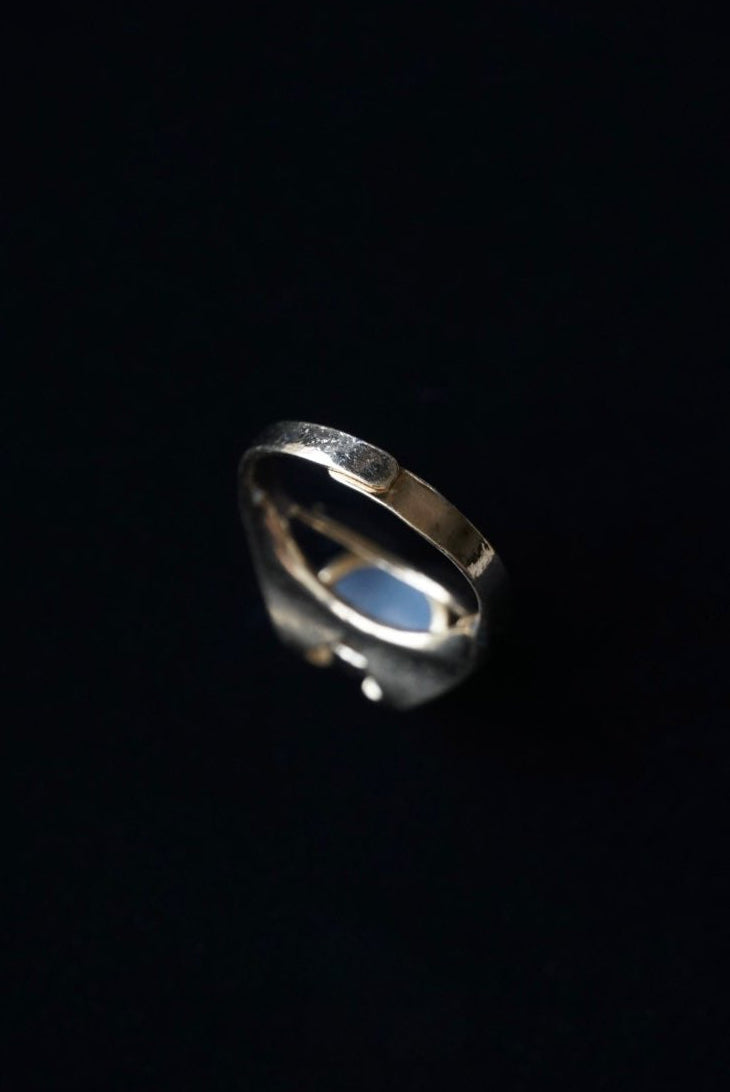 Vintage Blue Cabochon Stone Gold Ring