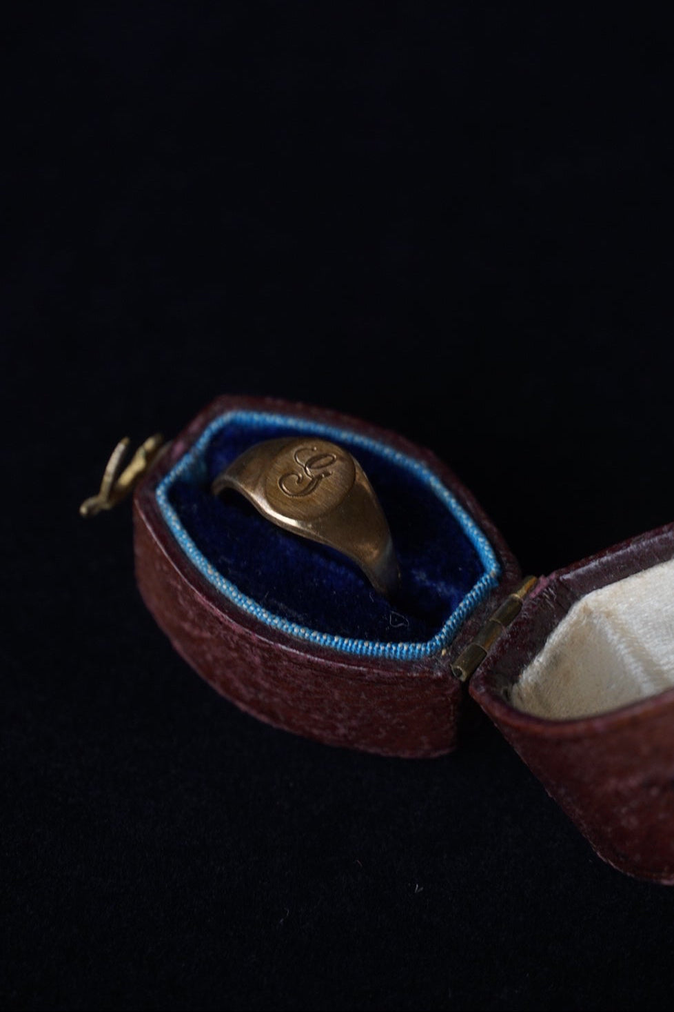 Vintage 10K RGP initial"G" Signet Ring