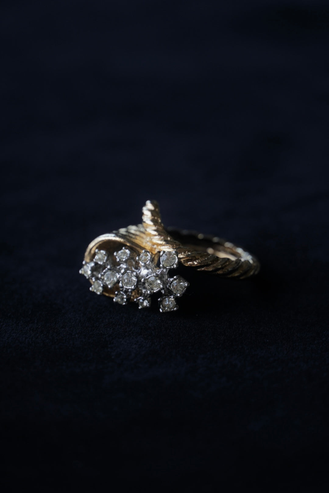 Vintage Twisted Cut Glass Bouquet Ring