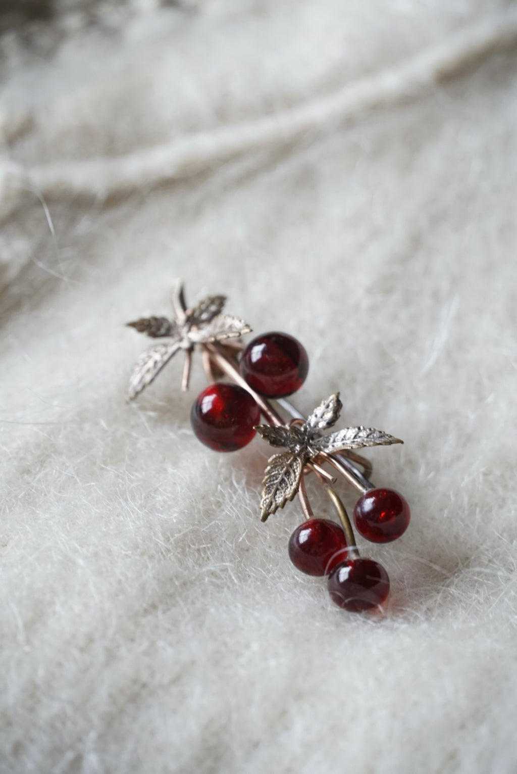 1930's Western elderberry Brooch