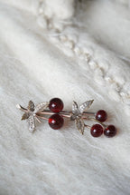 1930's Western elderberry Brooch