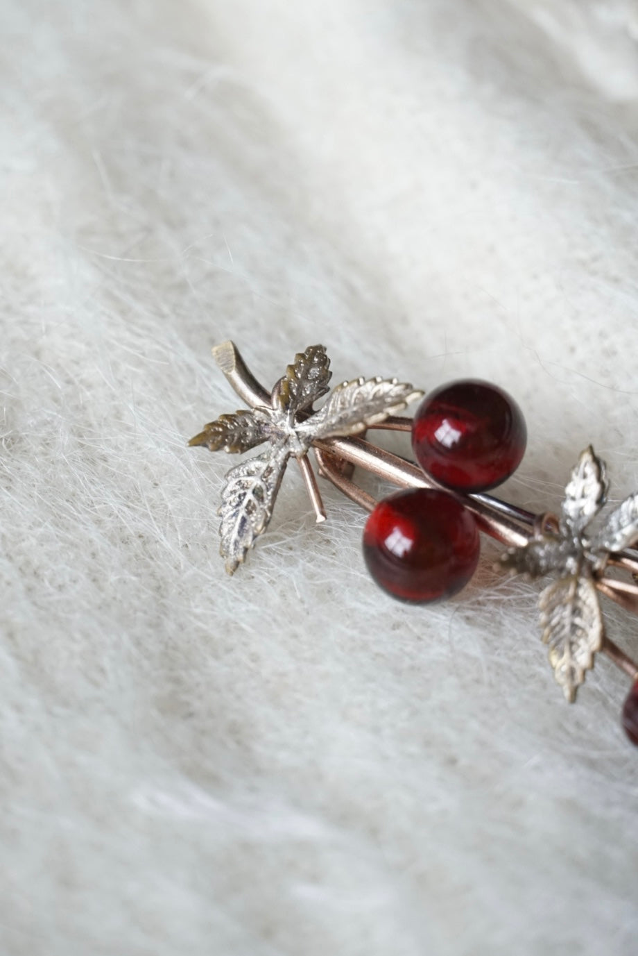 1930's Western elderberry Brooch