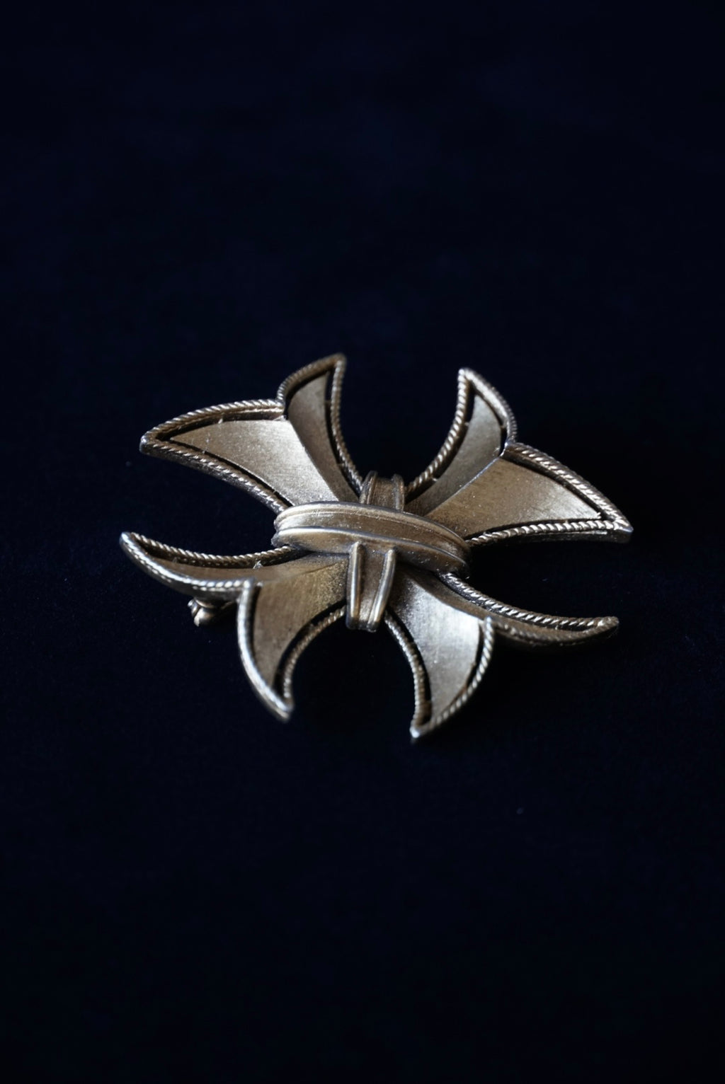 1960's TRIFARI Gold Tone Cross Brooch