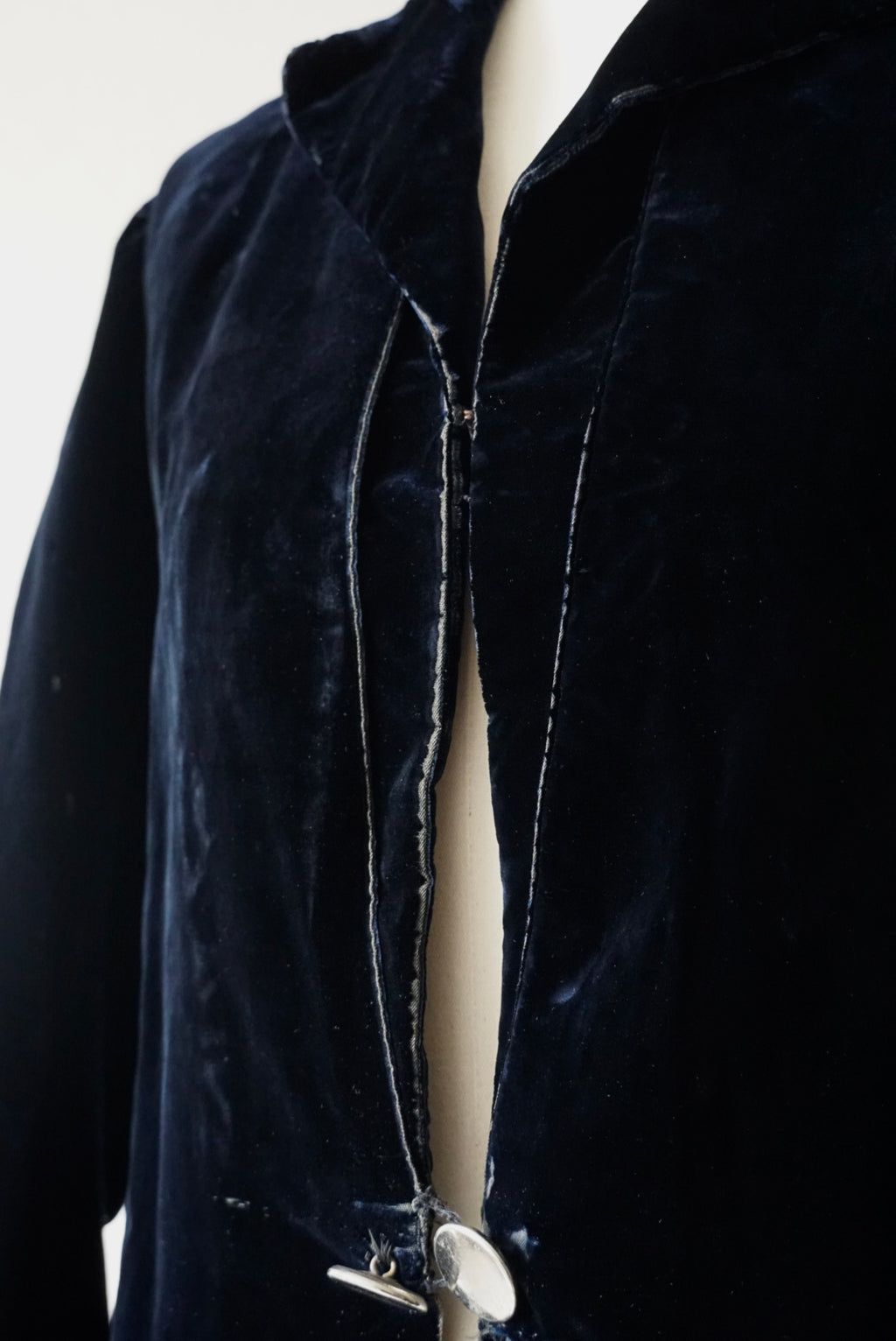 1930's Blue Silk Velvet Jacket