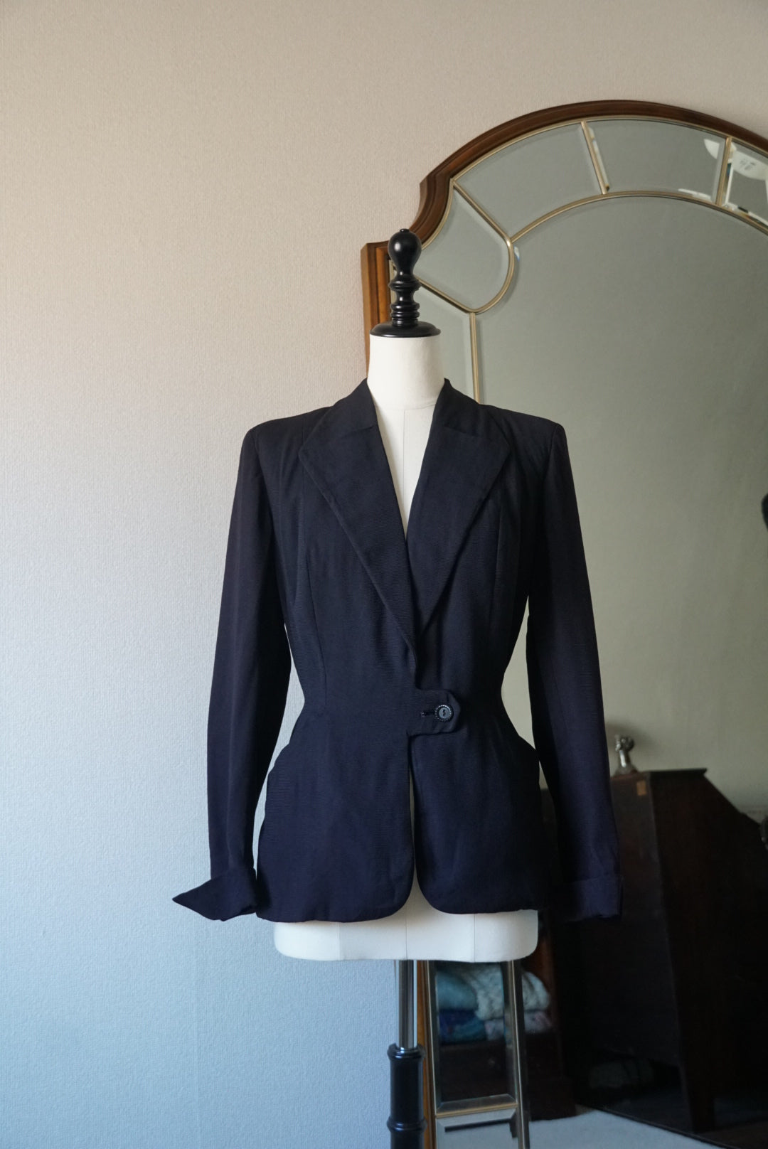 1940's Classic Black Tailored Jacket