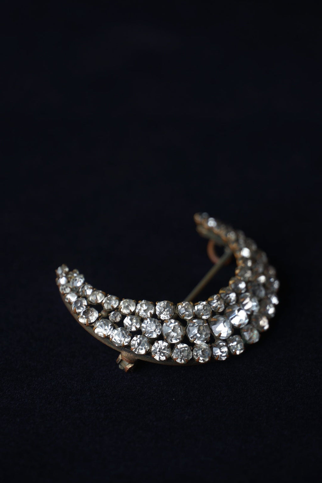 Victorian Paste Glass Crescent Moon Brooch