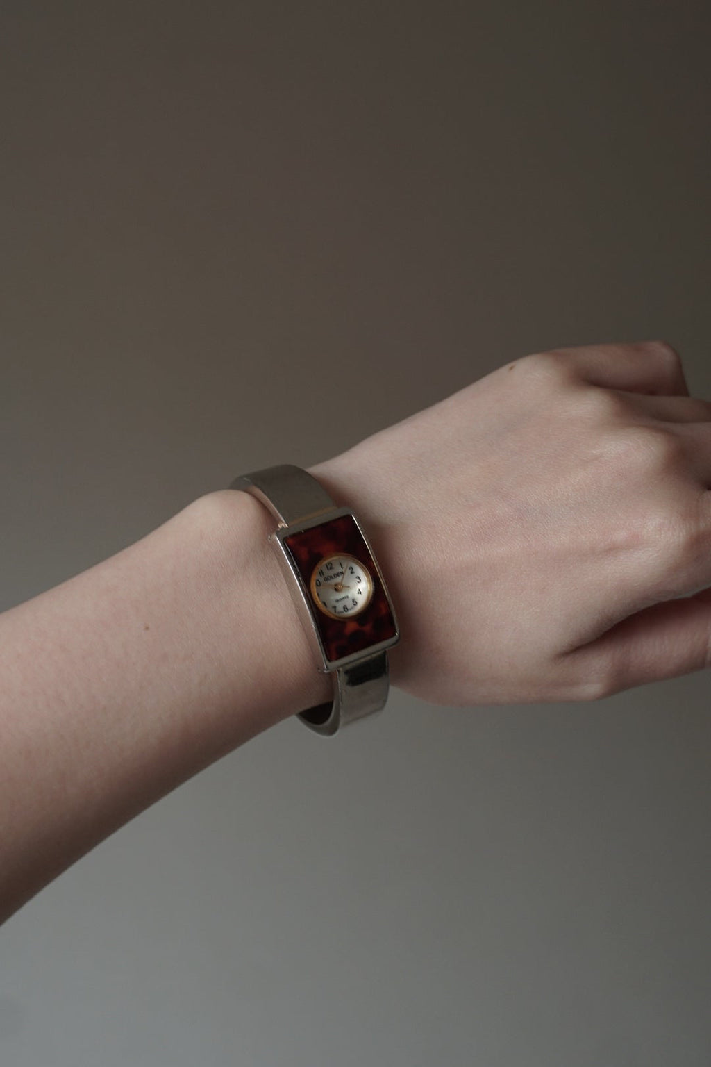 Vintage Mother-of-pearl Bangle Quartz Watch