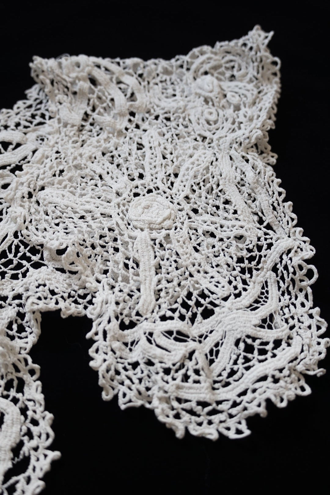 1900’s Handmade Irish Lace Collar