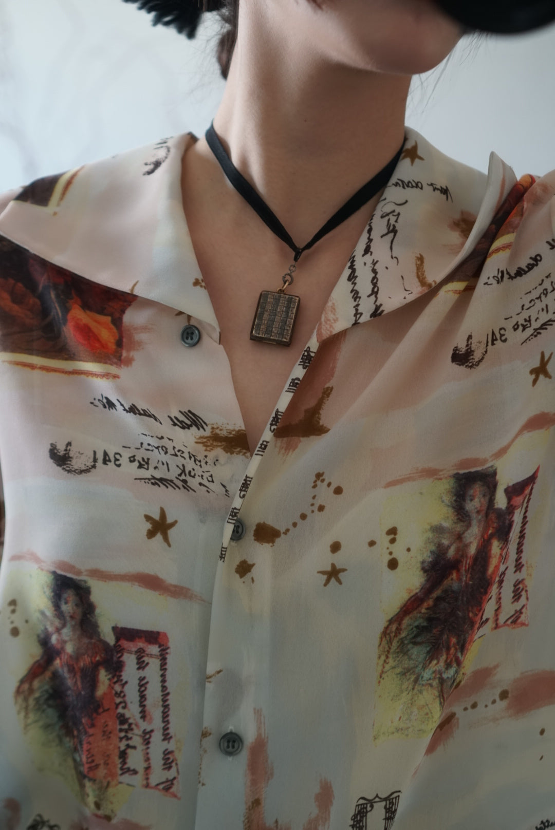 Victorian Rose Gold Picture Rocket