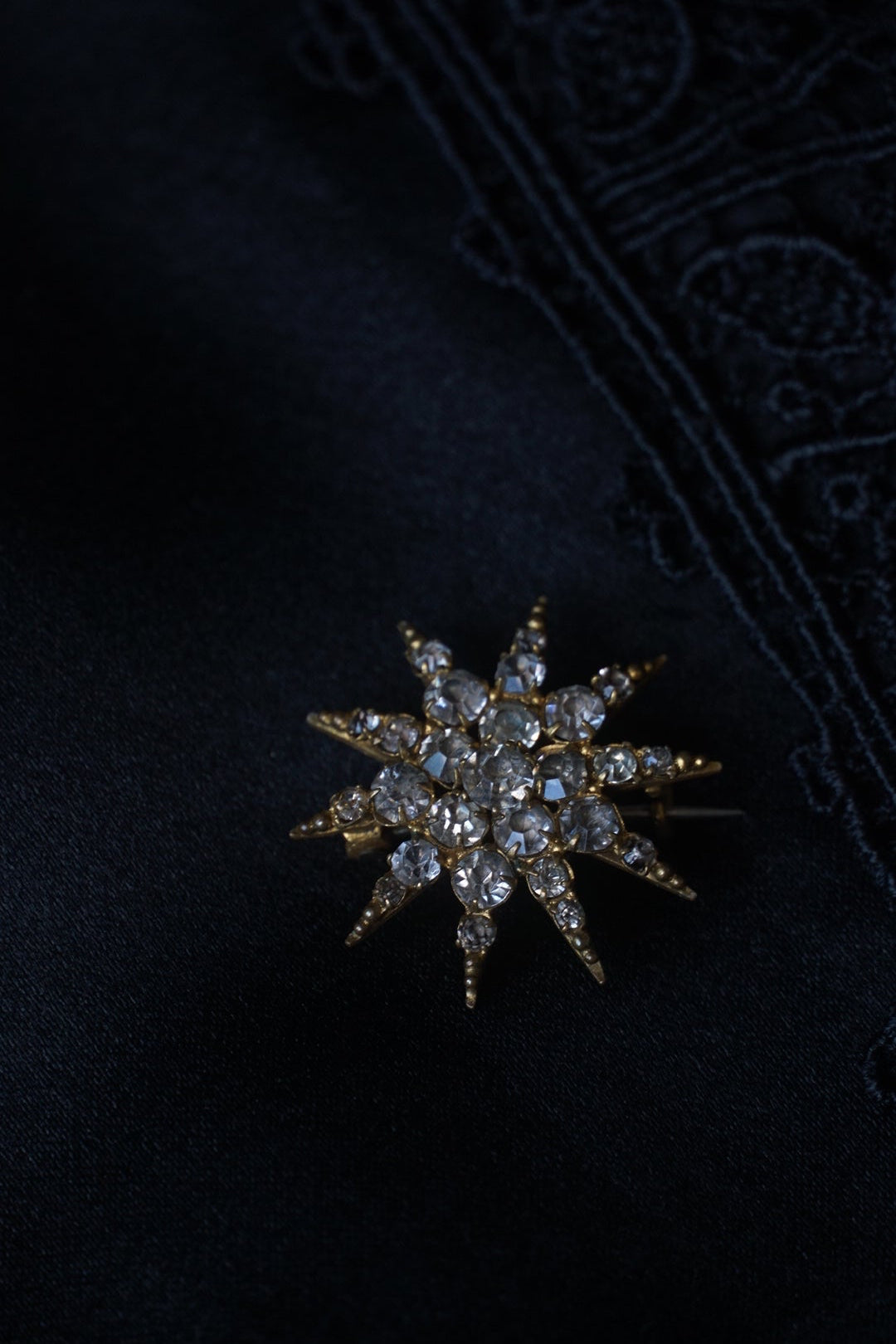 Victorian Crystal Glass Star Brooch
