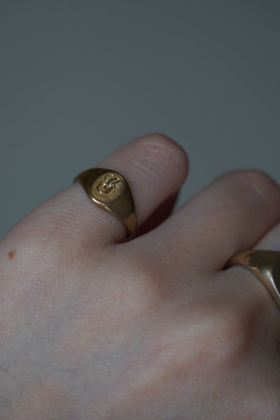 Vintage 10K RGP initial"G" Signet Ring