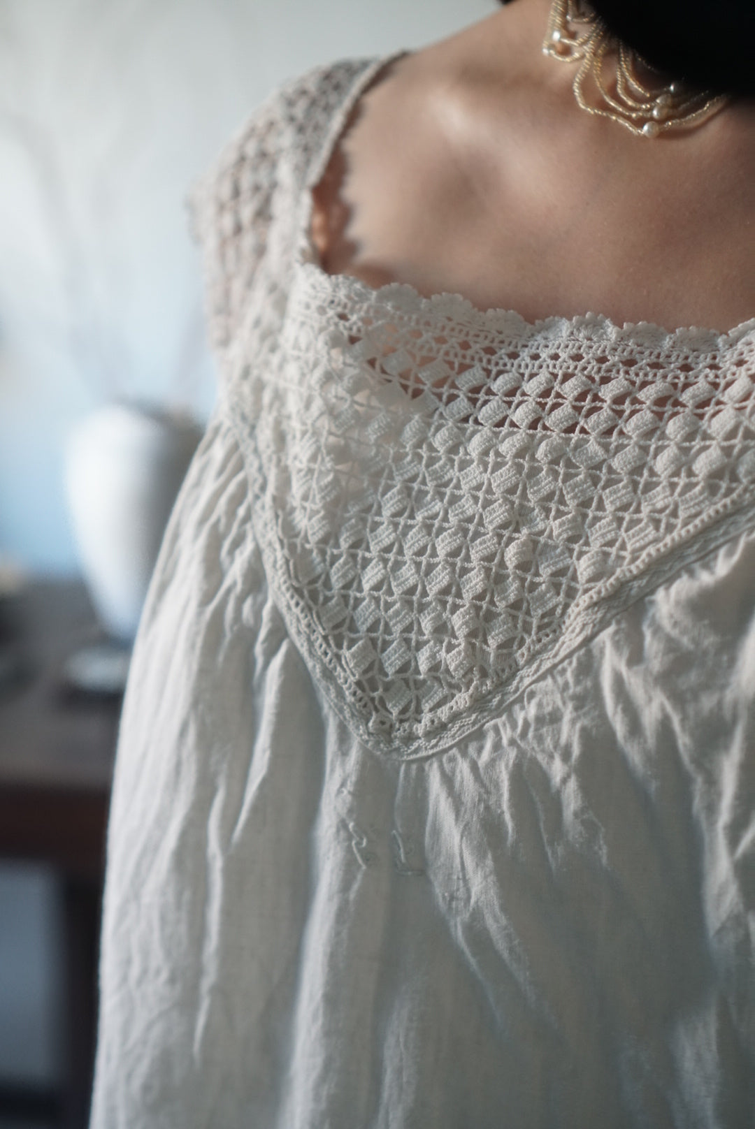 1920's Linnen Crochet Lace Nighty