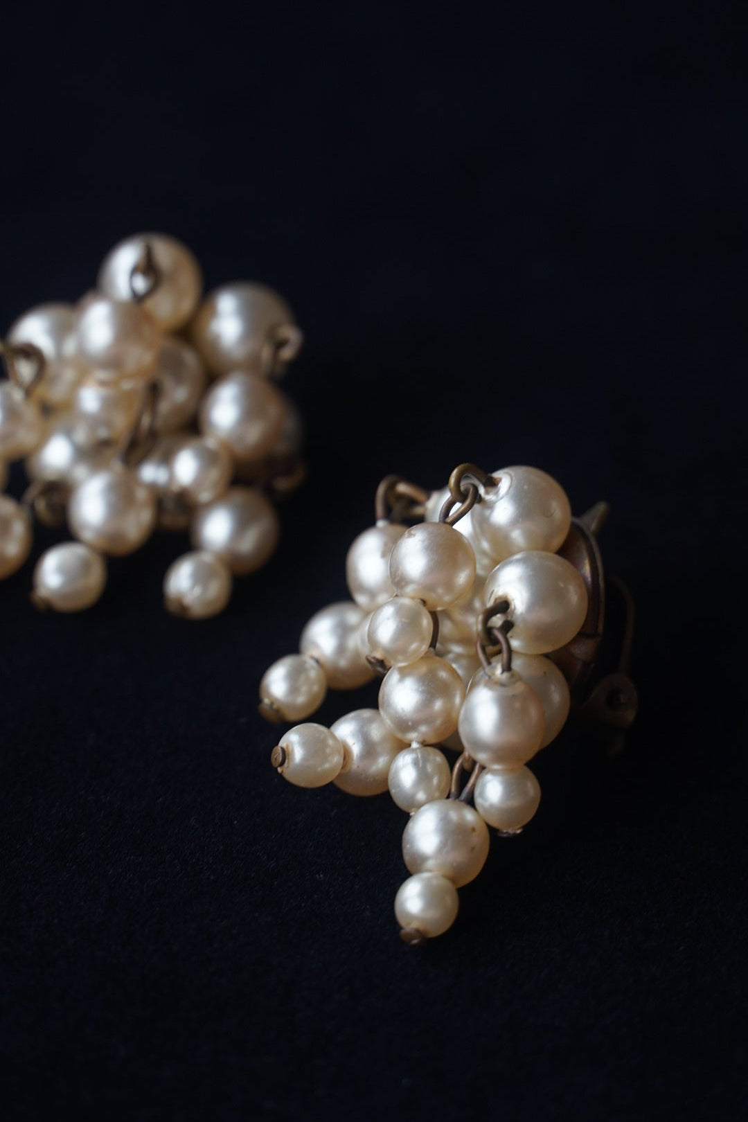 1940's Swaying Pearls Earrings