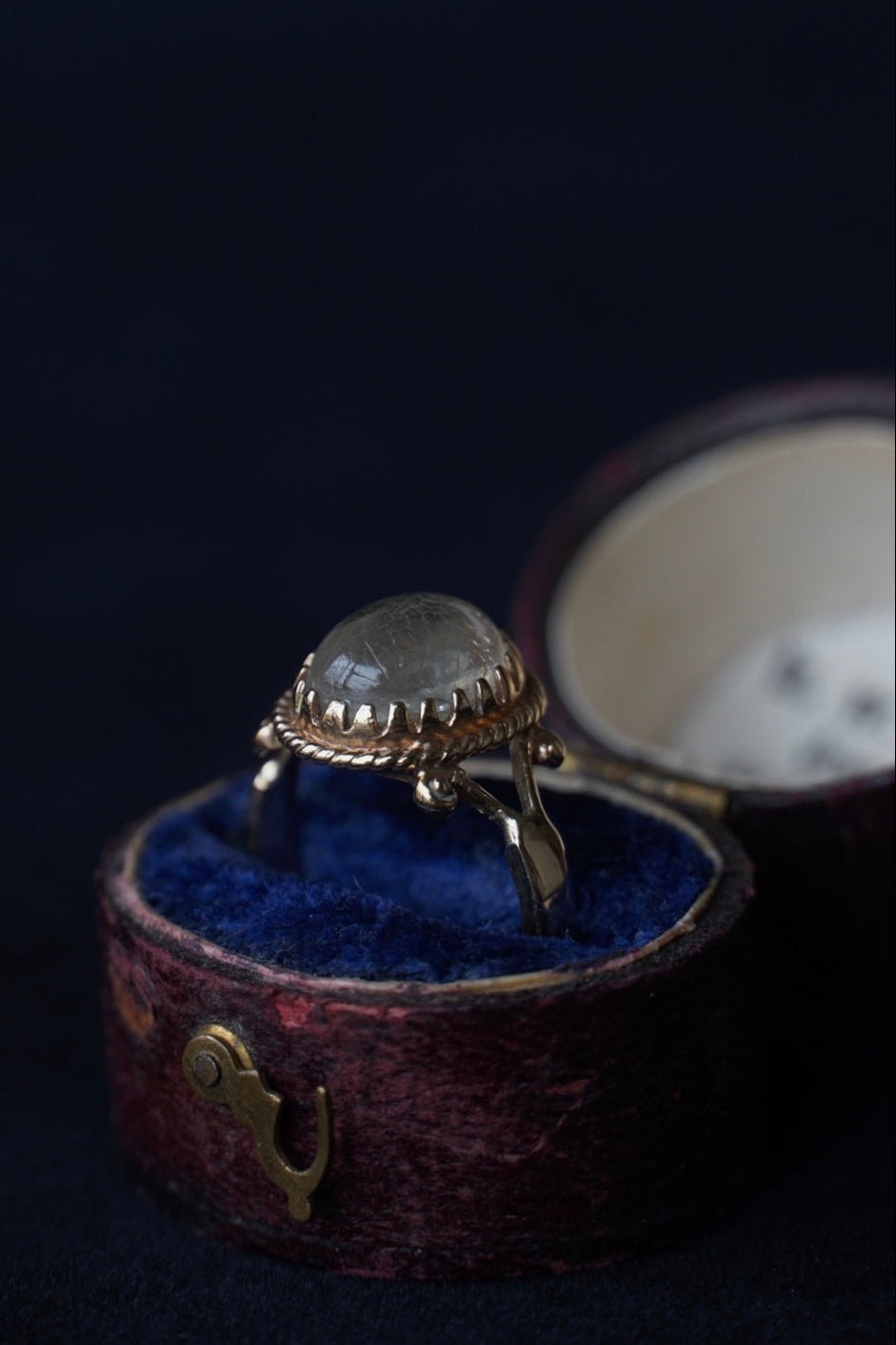 1910's 9ct Moon Stone Ring
