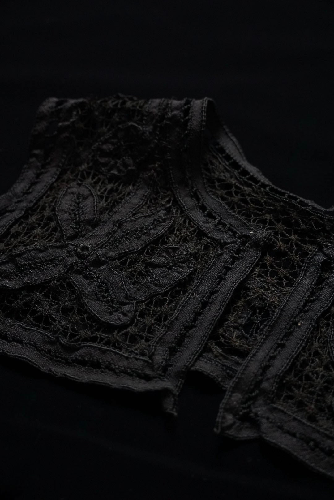 Victorian Black Lace Collar
