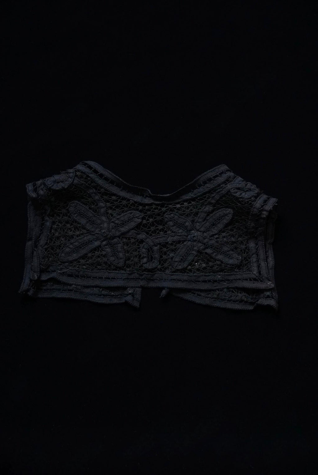 Victorian Black Lace Collar