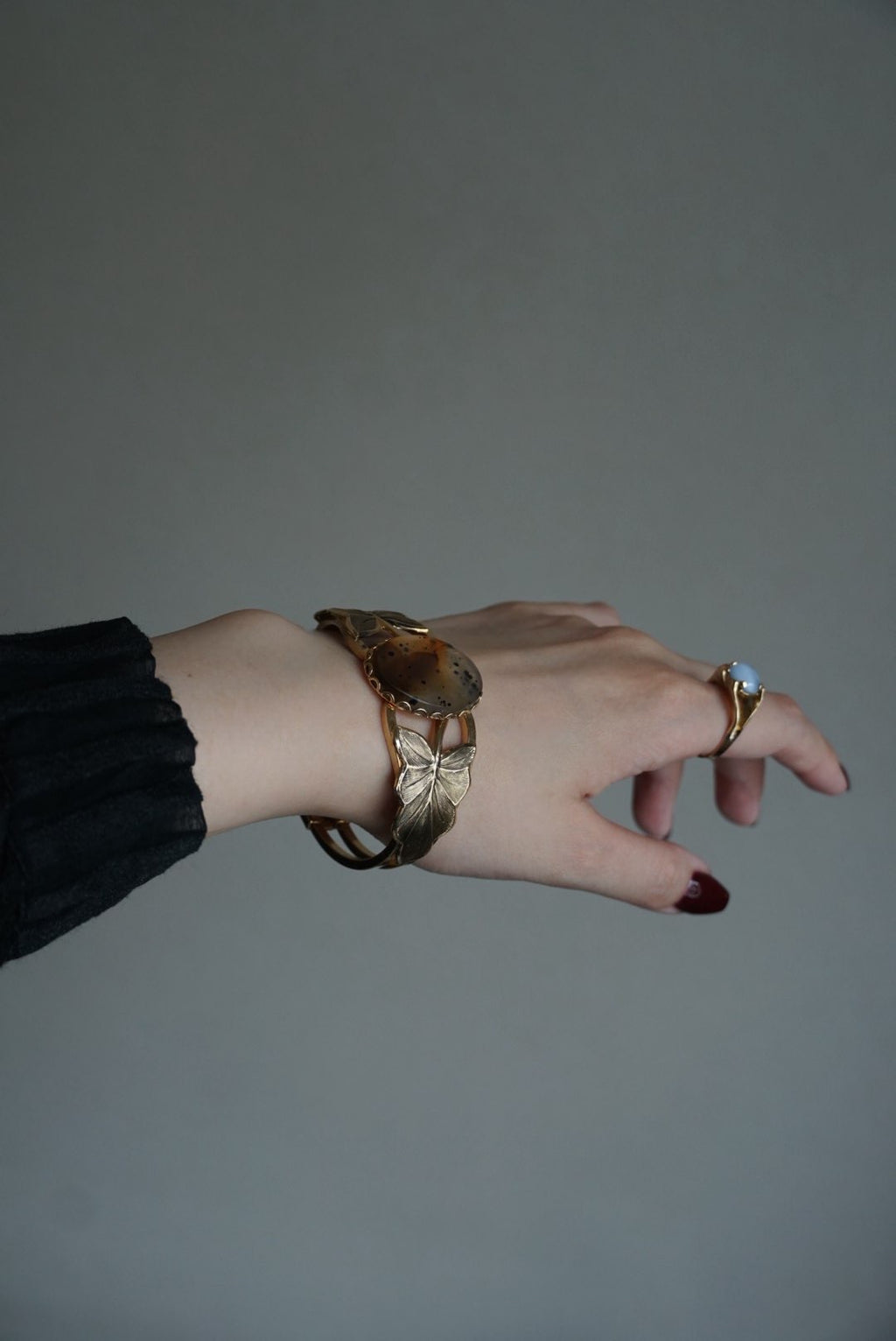 Vintage Speckled Agate Gold Leaf Bangle