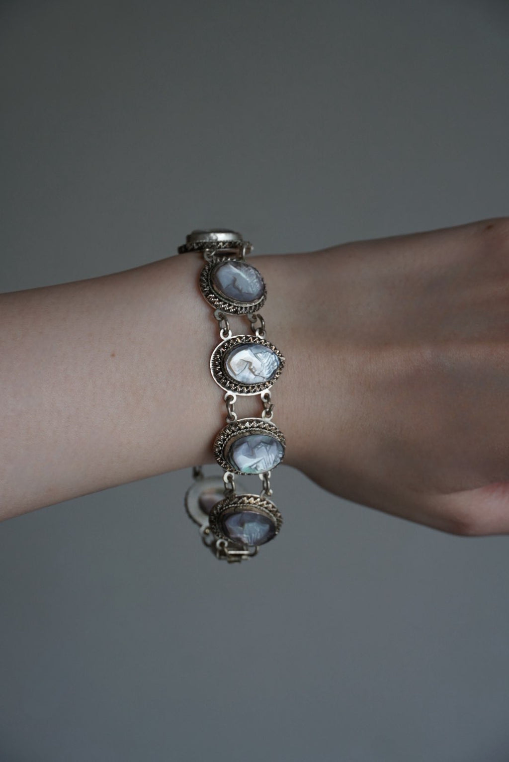 1930's Giuliano Fratti Shell Cameo Bracelet