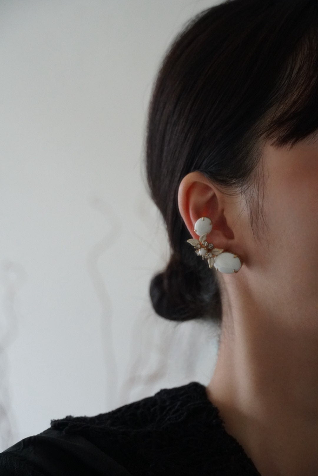 Vintage Flower Milk Glass Earrings
