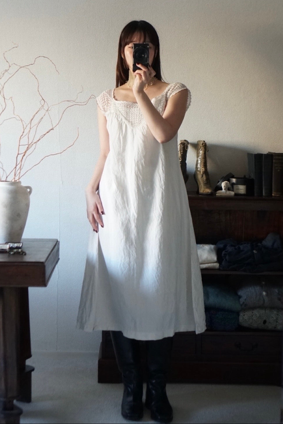 1920's Linnen Crochet Lace Nighty