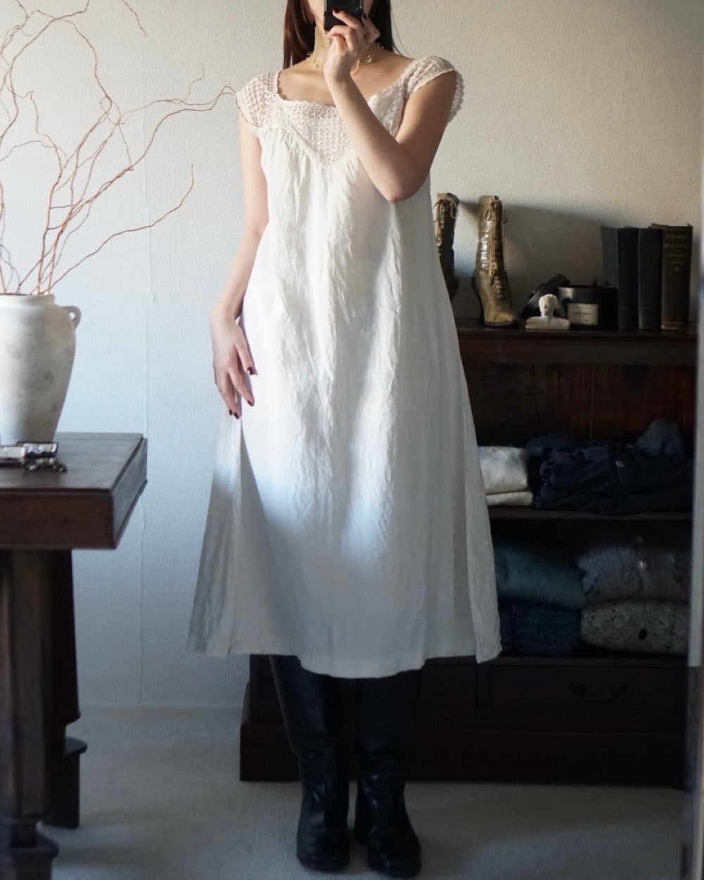 1920's Linnen Crochet Lace Nighty
