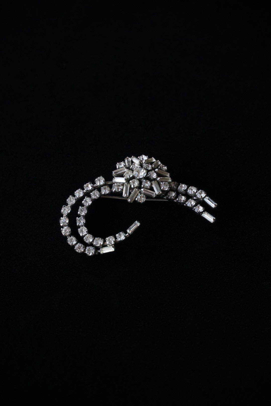 Vintage Glass Shooting Star Brooch