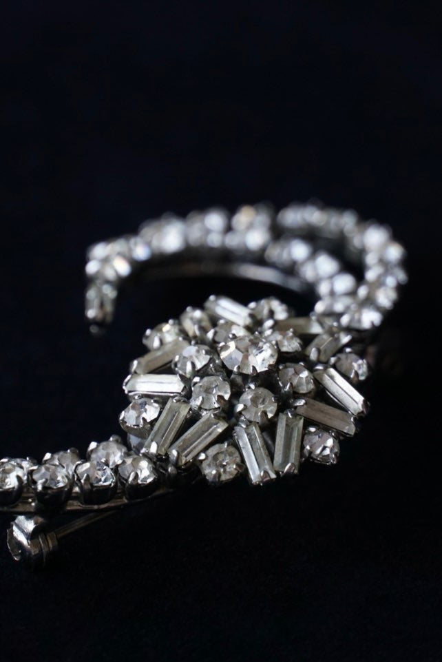 Vintage Glass Shooting Star Brooch