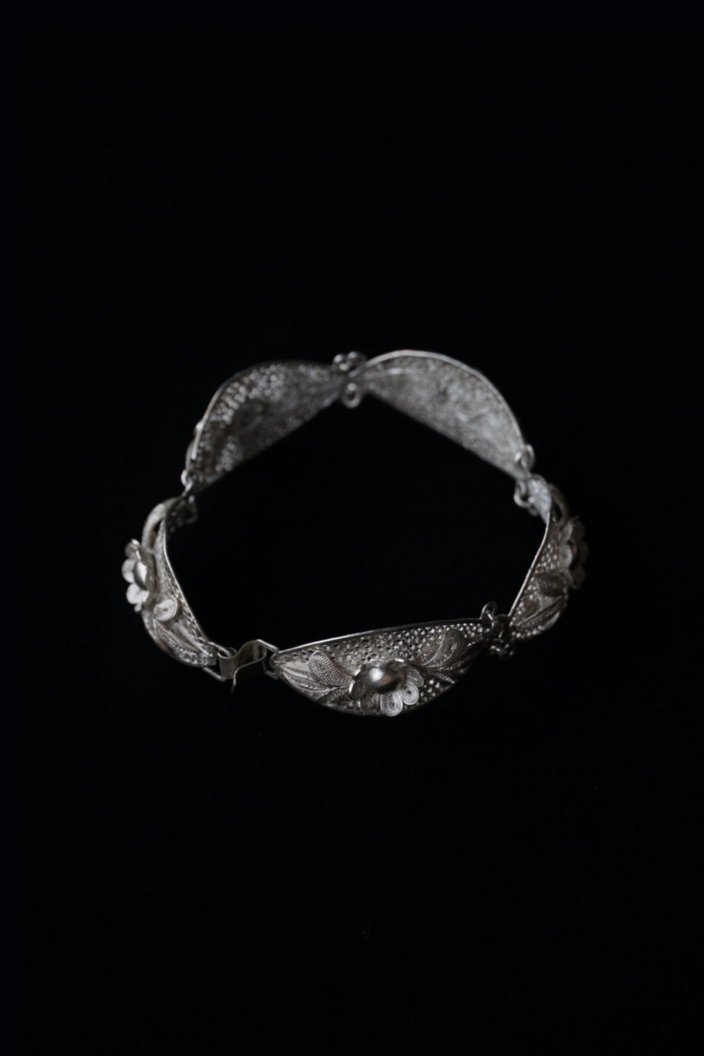 Vintage 800Silver Filigree Floral Bracelet