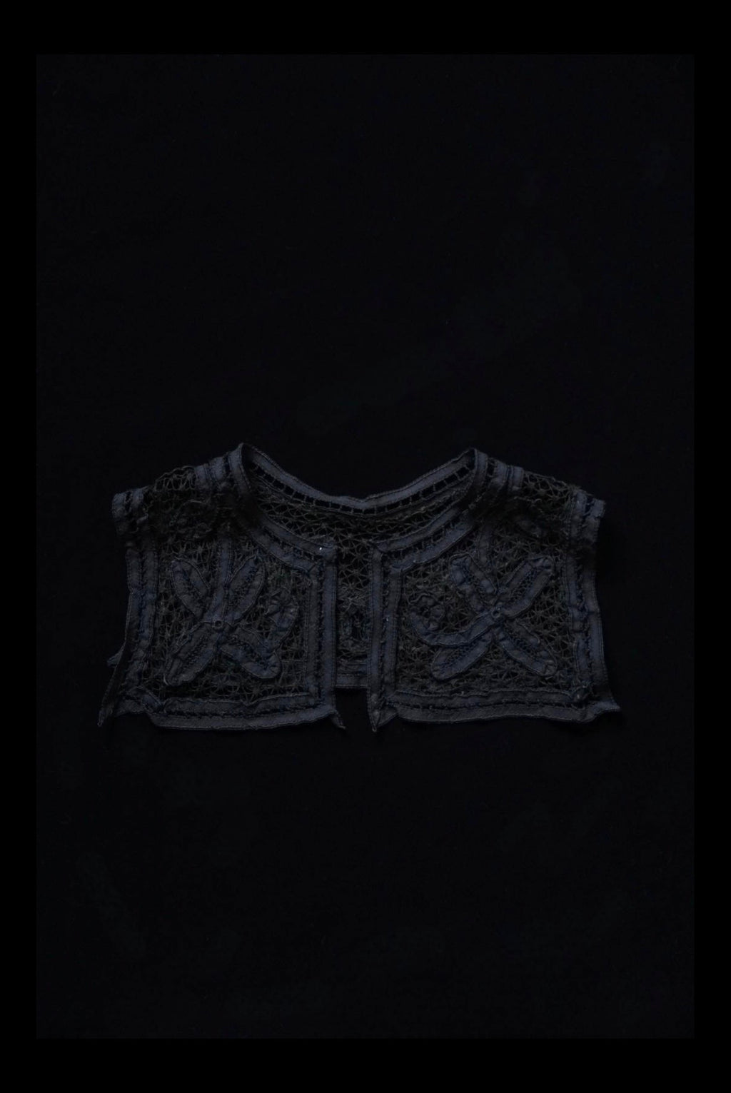 Victorian Black Lace Collar