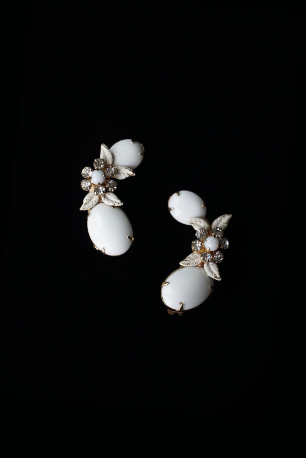 Vintage Flower Milk Glass Earrings